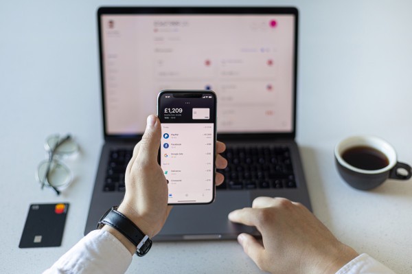 Revolut ajusta las cuentas de negocios con una nueva estructura de precios