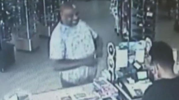 Sospechoso usa truco para cambiar billete de $10 por uno de $100