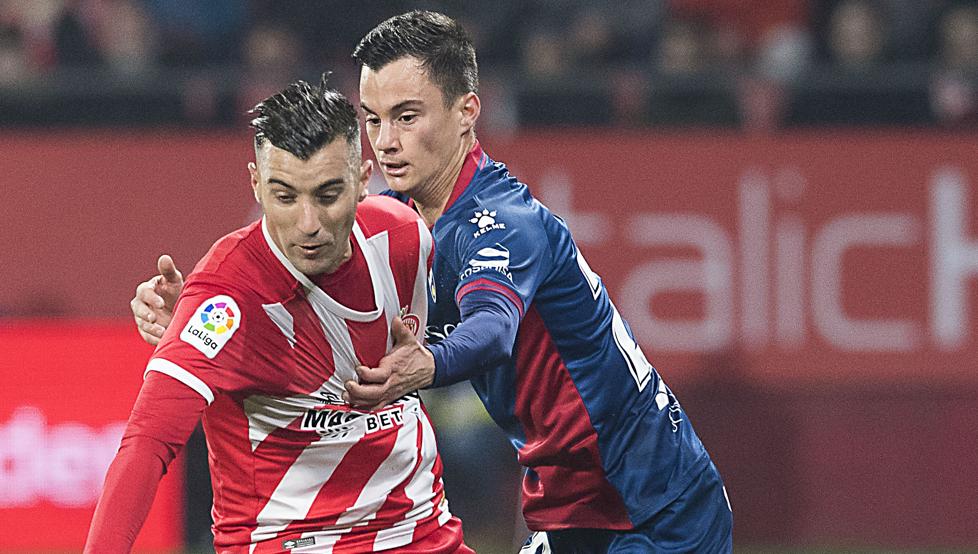 Partido de fútbol de La Liga Santander Girona FC SD Huesca jornada 23 temporada 2018 2019 Borja Juanpi