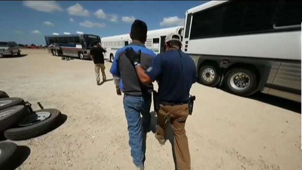 [TLMD - LA] Un abogado explica qué hacer ante una redada