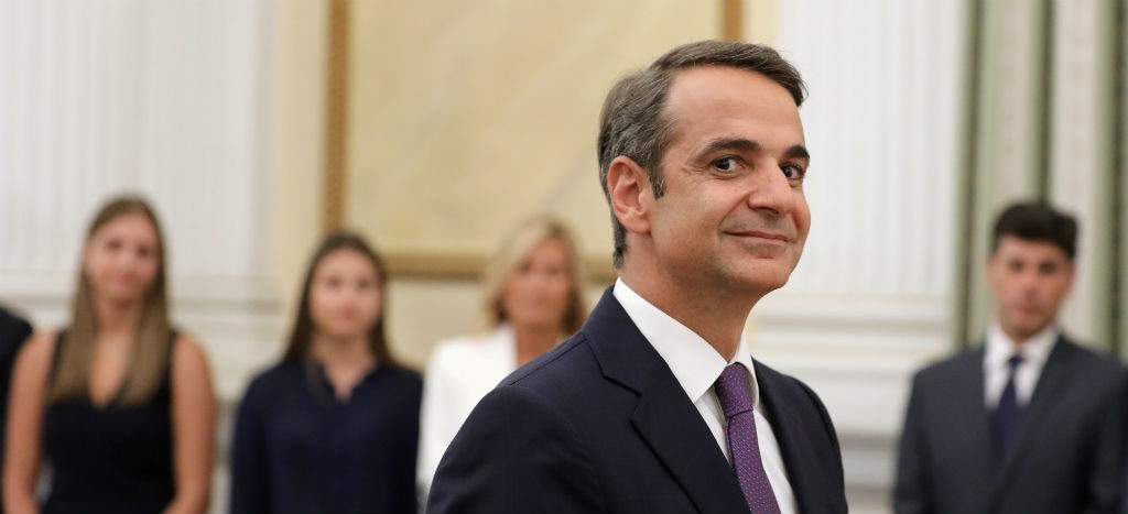 El conservador Mitsotakis gana rotundamente las elecciones en Grecia