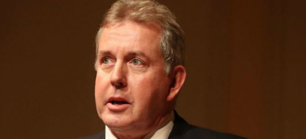 Embajador británico en EU llama “inepto”, “torpe” e “incompetente” a Trump