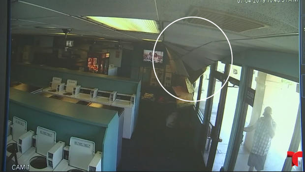 En video: Techo de lavandería colapsa en pleno sismo