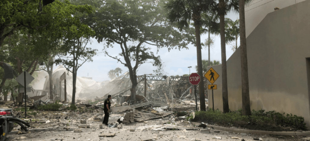 Reportan explosión por gas en un centro comercial en Plantation, Florida