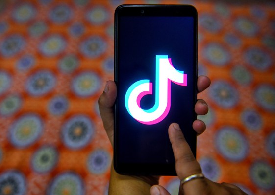 TikTok agrega la integración de Giphy para importar stickers y exportar memes de TikTok al resto del mundo