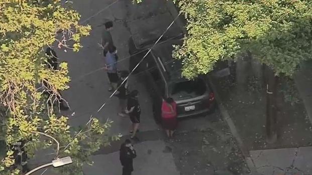 Arrestos en posible conexión con muerte de policía