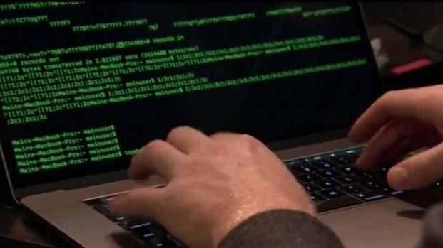 Roban datos personales de miles de oficiales de LAPD