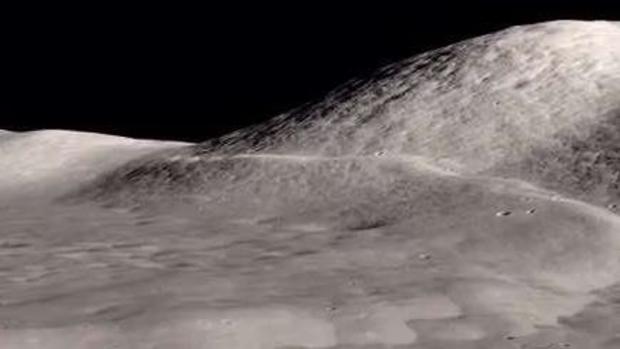 La Luna tiene arrugas y se achica