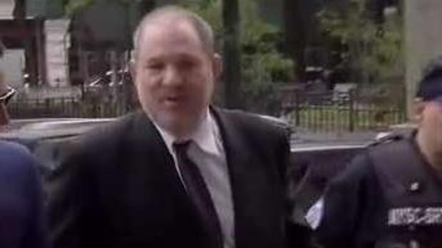 Weinstein llega a un acuerdo con acusadoras