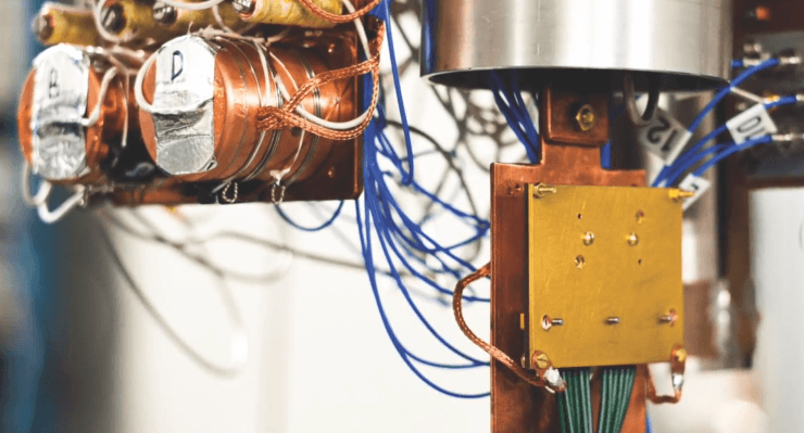 El almacenamiento de cinta magnética resistente a los cuánticos de IBM no es en realidad aceite de serpiente