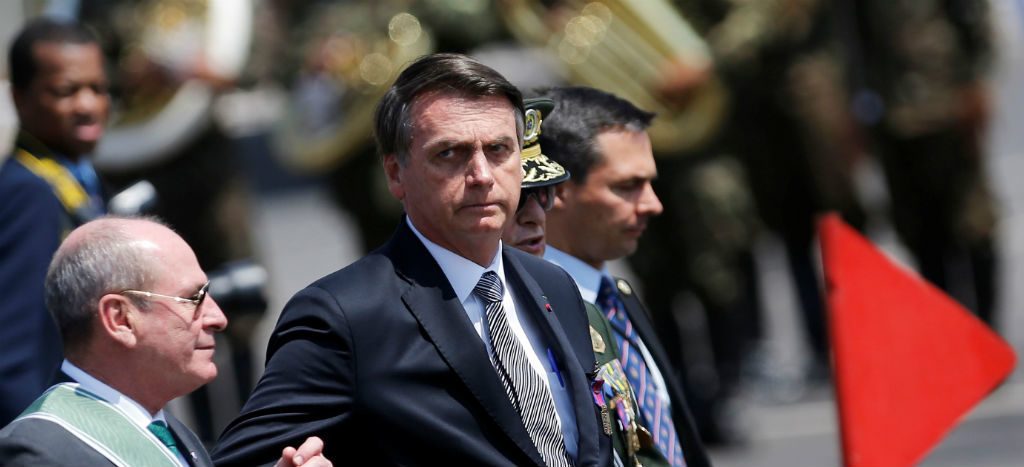 Bolsonaro, dispuesto a aceptar ayuda del G7 para la Amazonia… si Macron “retira sus insultos”