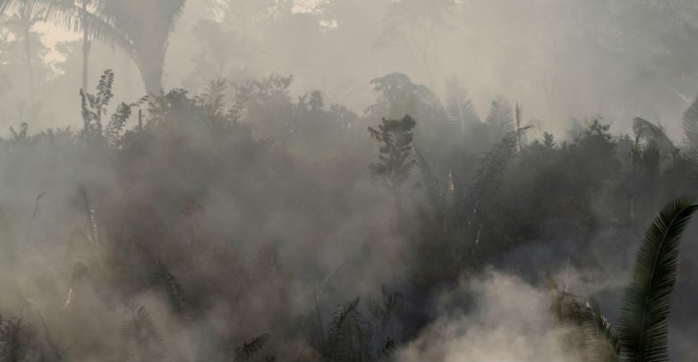 Brasil rechaza ayuda del G7 para combatir el fuego en la Amazonia