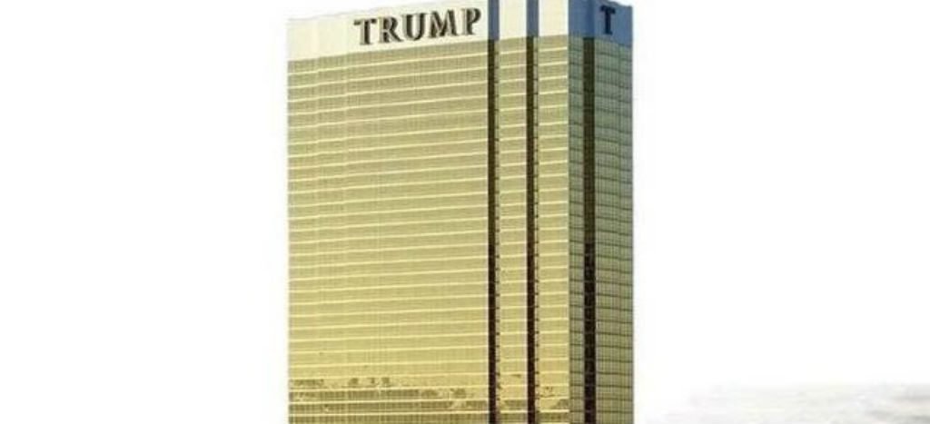 Dos tuitazos de Trump, sobre el muro y Groenlandia; y una revelación, cortesía de la Casa Blanca