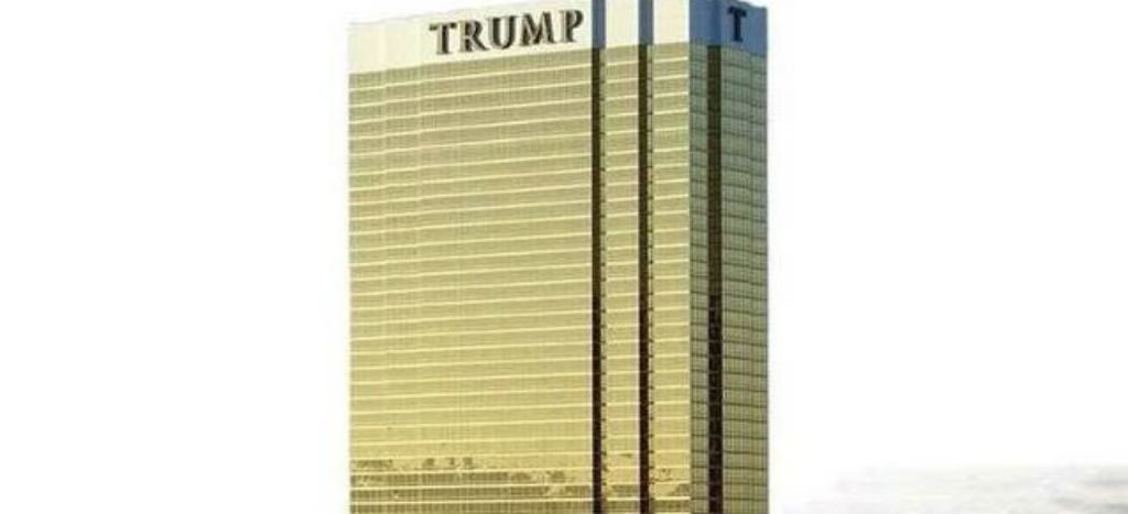 Dos tuitazos de Trump, sobre el muro y Groenlandia; y una revelación, cortesía de la Casa Blanca