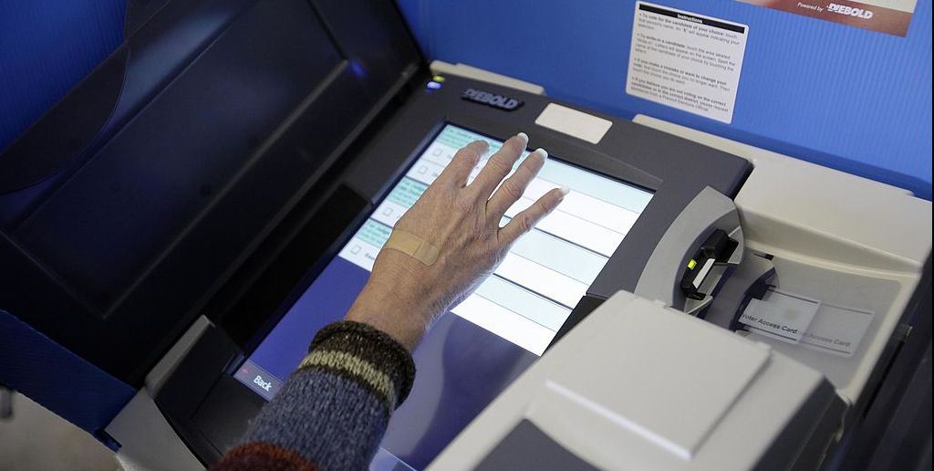 Estados Unidos logra algunos, pero no suficientes, avances en seguridad electoral