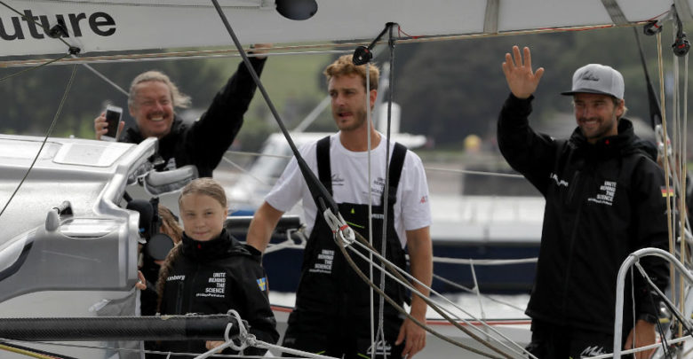 Greta Thunberg llega a Nueva York y será recibida por una flotilla de la ONU