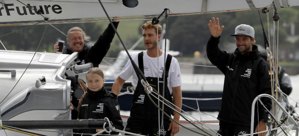 Greta Thunberg llega a Nueva York y será recibida por una flotilla de la ONU