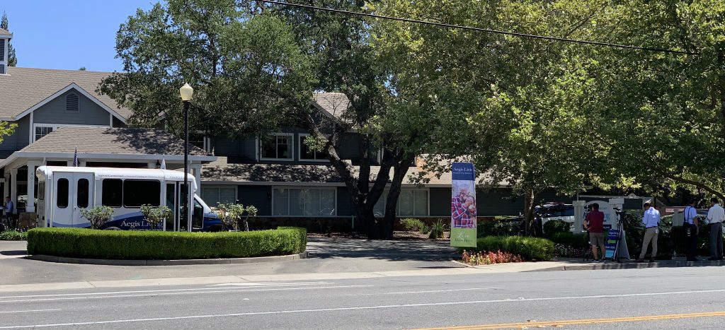 Hallan a esposos muertos por herida de bala en asilo de Sacramento, California