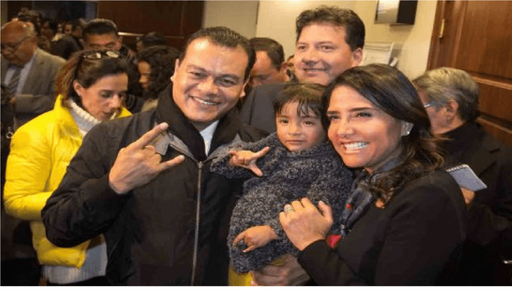 Juan Zepeda y Alejandra Barrales renuncian al PRD