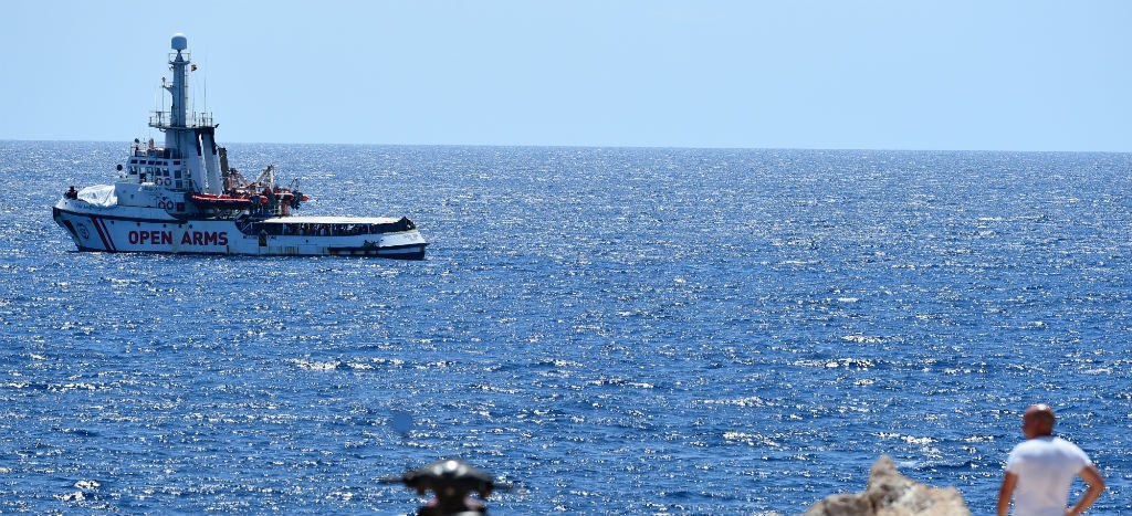 Open Arms rechaza desembarcar en puerto ofrecido por España