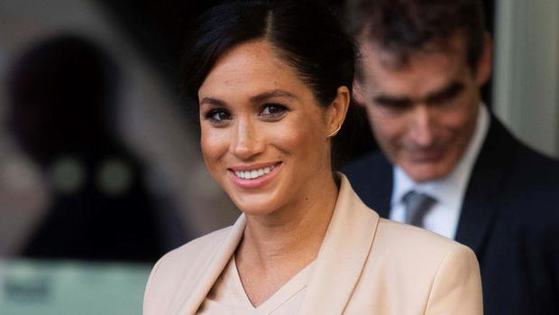 Escritora califica a Meghan Markle de “barata” y “vulgar”
