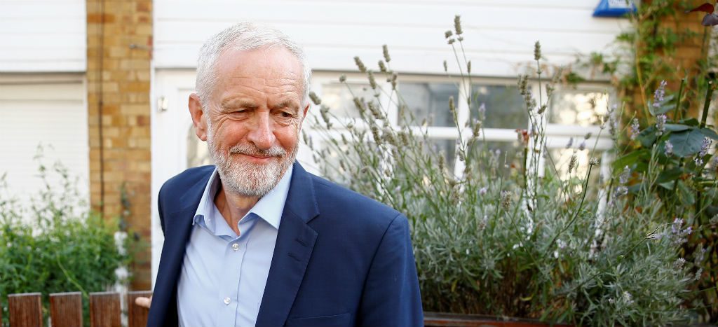 Oposición británica pacta bloquear un Brexit sin acuerdo