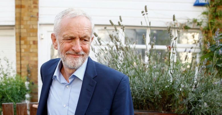 Oposición británica pacta bloquear un Brexit sin acuerdo