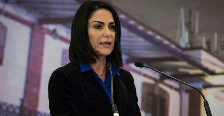 Por desplazamiento forzado, Lydia Cacho lleva un mes fuera del país; sus agresores… en libertad 1 Por desplazamiento forzado, Lydia Cacho lleva un mes fuera del país; sus agresores… en libertad 1