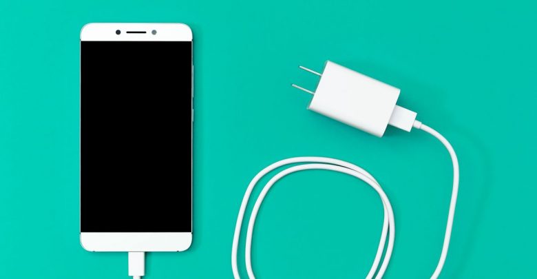 Probablemente no deberías usar un cable aleatorio para cargar tu iPhone 1 Probablemente no deberías usar un cable aleatorio para cargar tu iPhone