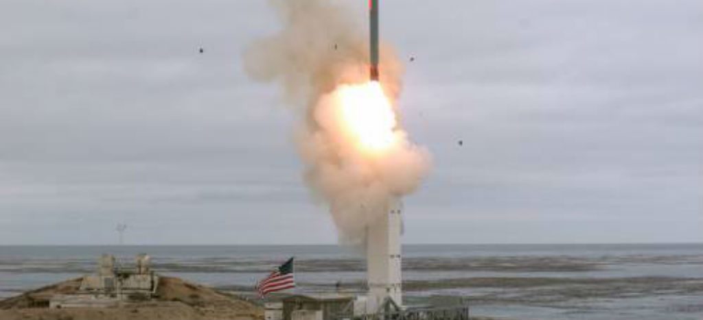 Rusia y China condenan prueba de misiles de EU