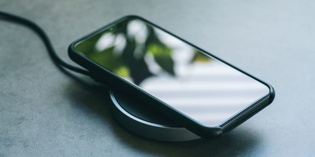 ¿Cómo funciona la carga inalámbrica?