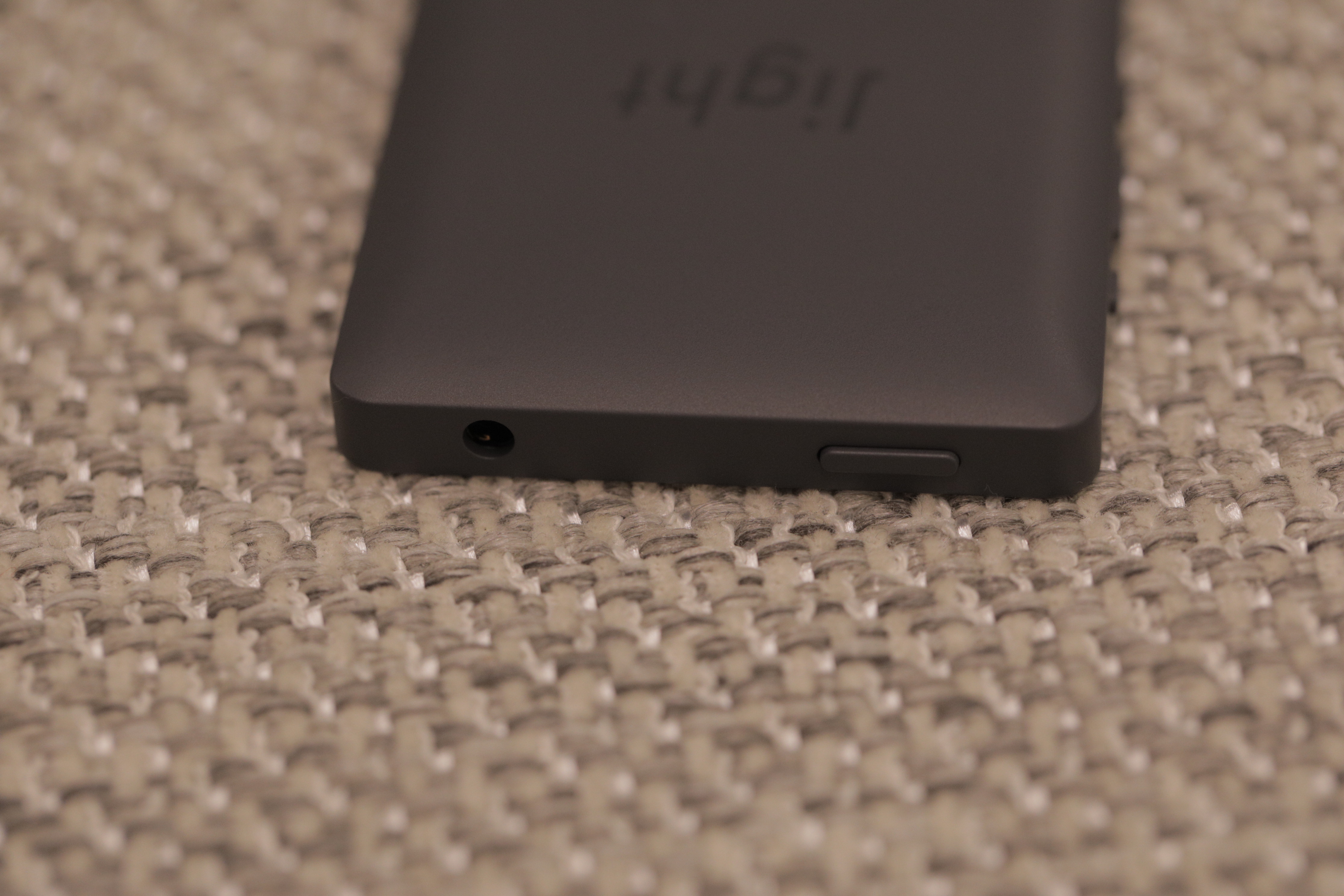 Light Phone 2 CMB 8088