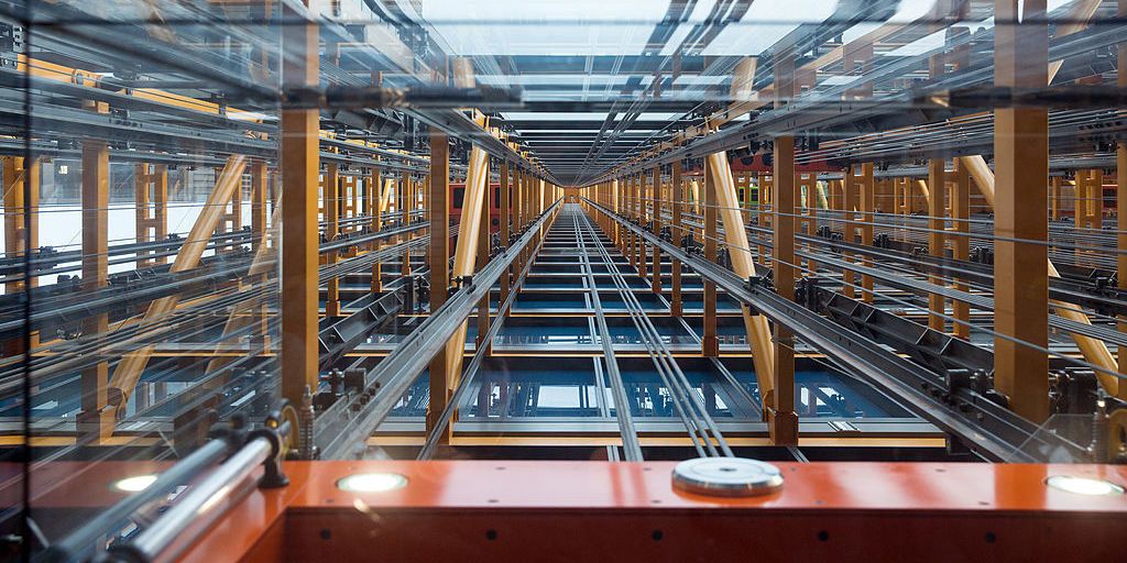 La ciencia oculta de los ascensores