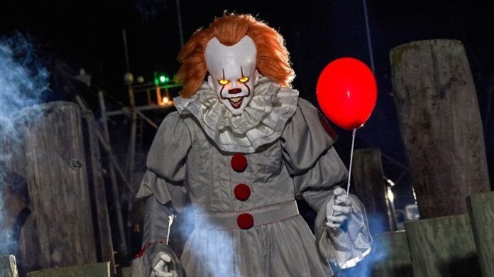animatronic-it-pennywise-halloween-prop animatronic-it-pennywise-halloween-prop