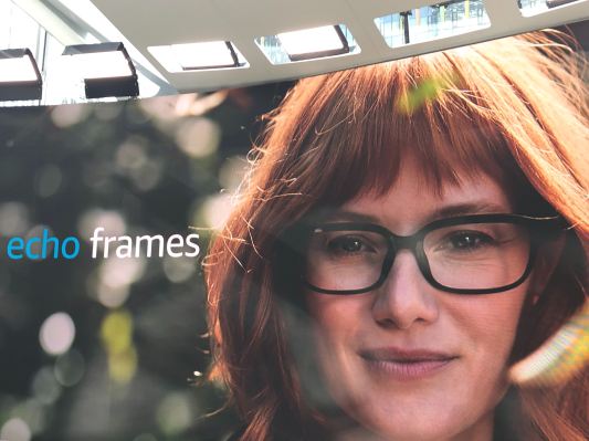 Amazon quiere poner micrófonos en tus anillos y anteojos