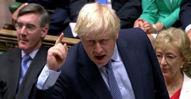 Boris Johnson desafía a la oposición a presentar una moción de censura