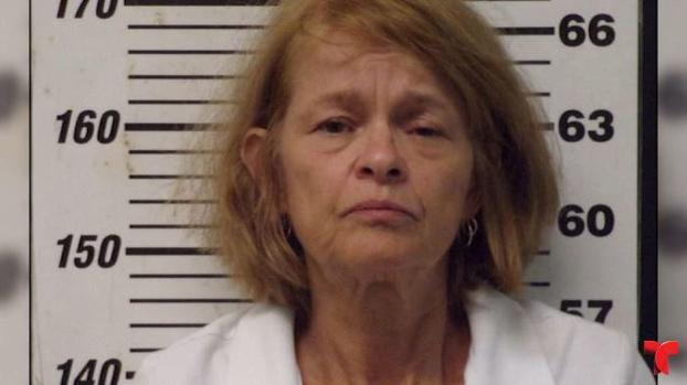 [TLMD - NATL] Policía: cuchillo en mano, ata y le corta el pene a su esposo