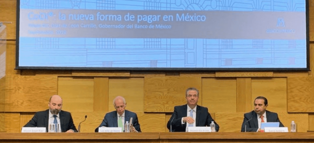 En marcha, los cobros y pagos digitales desde teléfonos inteligentes: Banxico