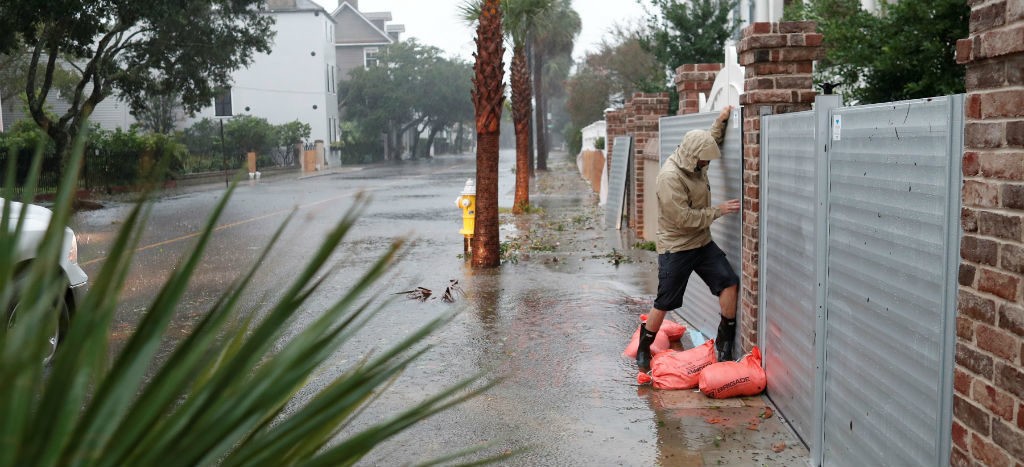 Huracán Dorian deja al menos 20 muertos en su paso por las Bahamas; sube a categoría 3