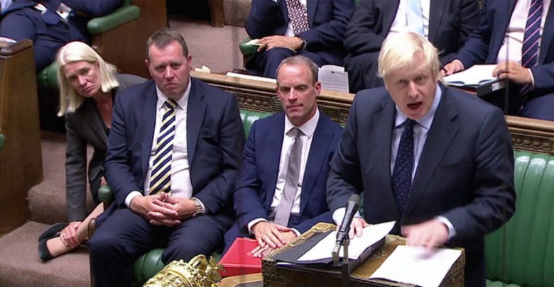 Johnson pierde mayoría parlamentaria frente a opositores al Brexit duro