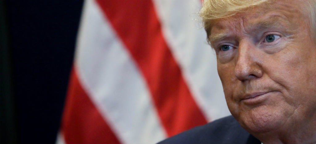 Juicio político es “basura de cacería de brujas”, dice Trump