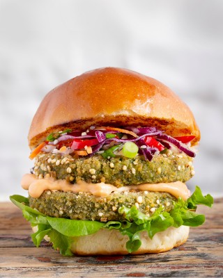 La marca de alimentos congelados vegetarianos Strong Roots busca expandirse en los EE. UU. Con un financiamiento de $ 18.3 millones