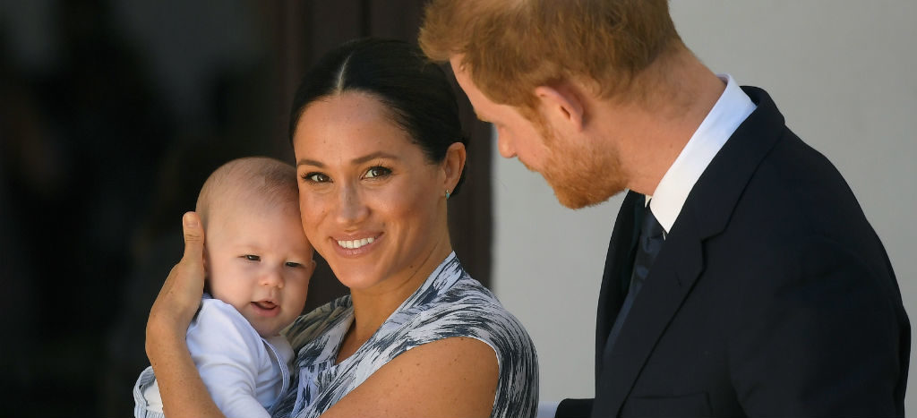 Los duques de Sussex llevan al pequeño Archie a su primer acto oficial en Sudáfrica | Video