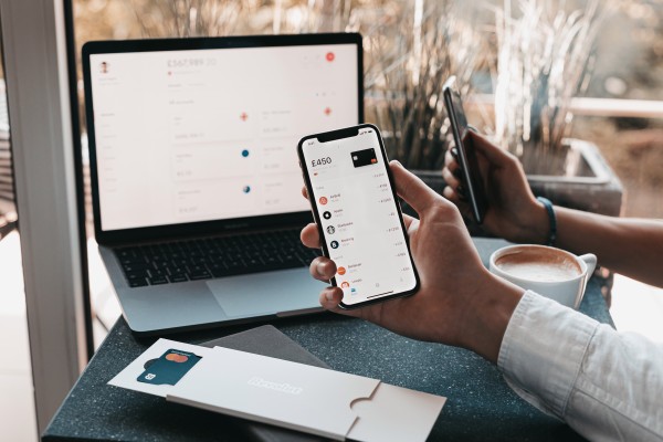 Revolut aumenta la atención al cliente con planes de contratar a 400 personas en Oporto