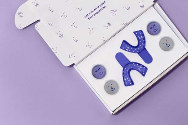 SmileDirectClub hace su debut en el mercado público