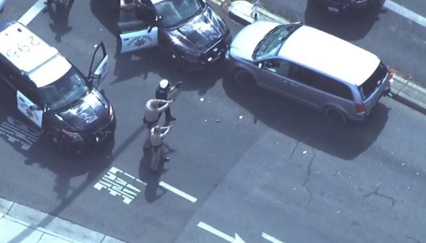 A tiros y en cámara termina feroz persecución a toda velocidad