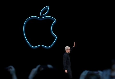 El CEO de Apple, Tim Cook, presenta su discurso de apertura en la Conferencia Anual Mundial de Desarrolladores El CEO de Apple, Tim Cook, presenta su discurso principal en la Conferencia Anual de Desarrolladores