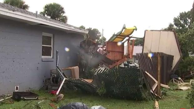 [TLMD - Tampa] Tornado destruye hogar de familia hispana en Polk