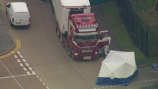 [TLMD - LV] Hallan camión lleno de cadáveres en Inglaterra