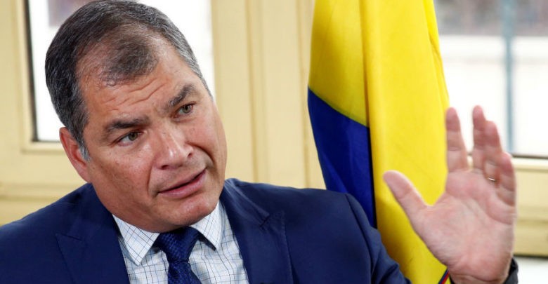 En medio de crisis en Ecuador, Correa acusa a Lenín Moreno de “golpista”